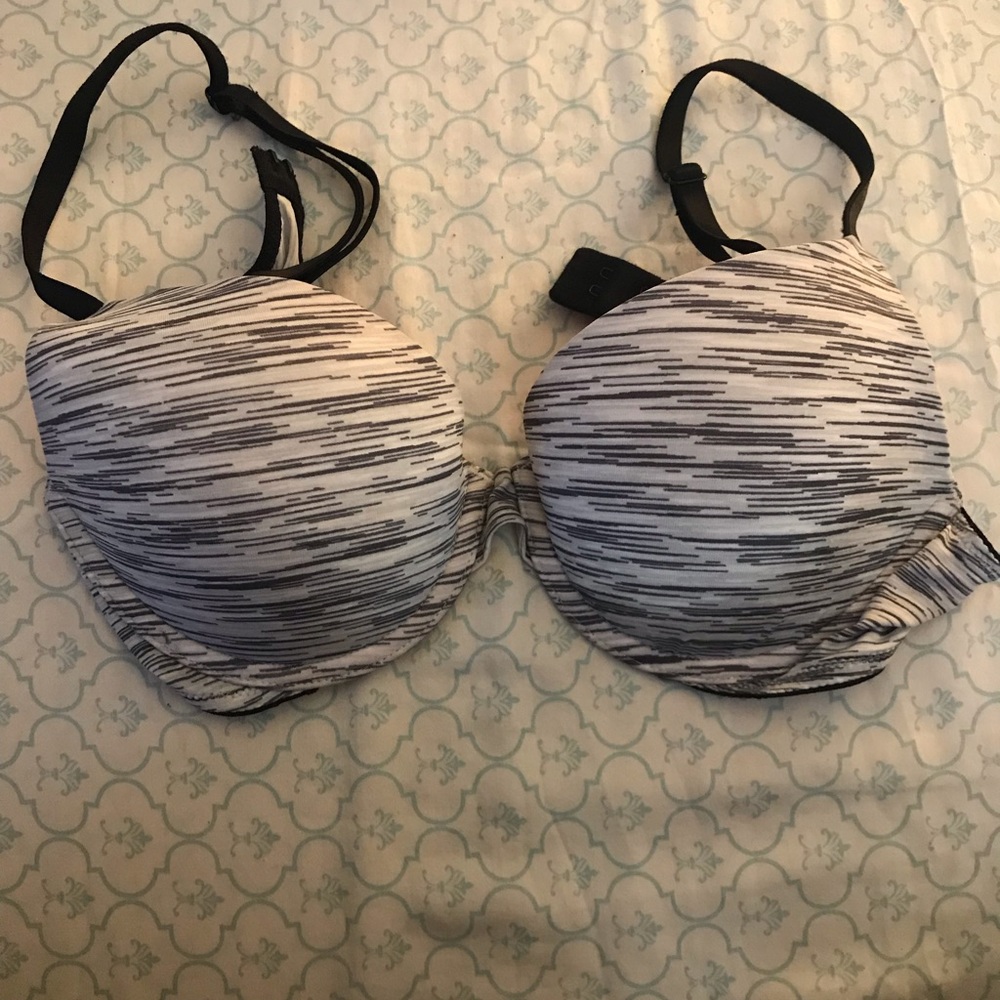 Victoria’s Secret push up bra